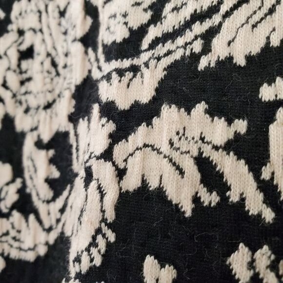 Valleygirl | Decorative Floral Print Dress - Picture 6 of 7